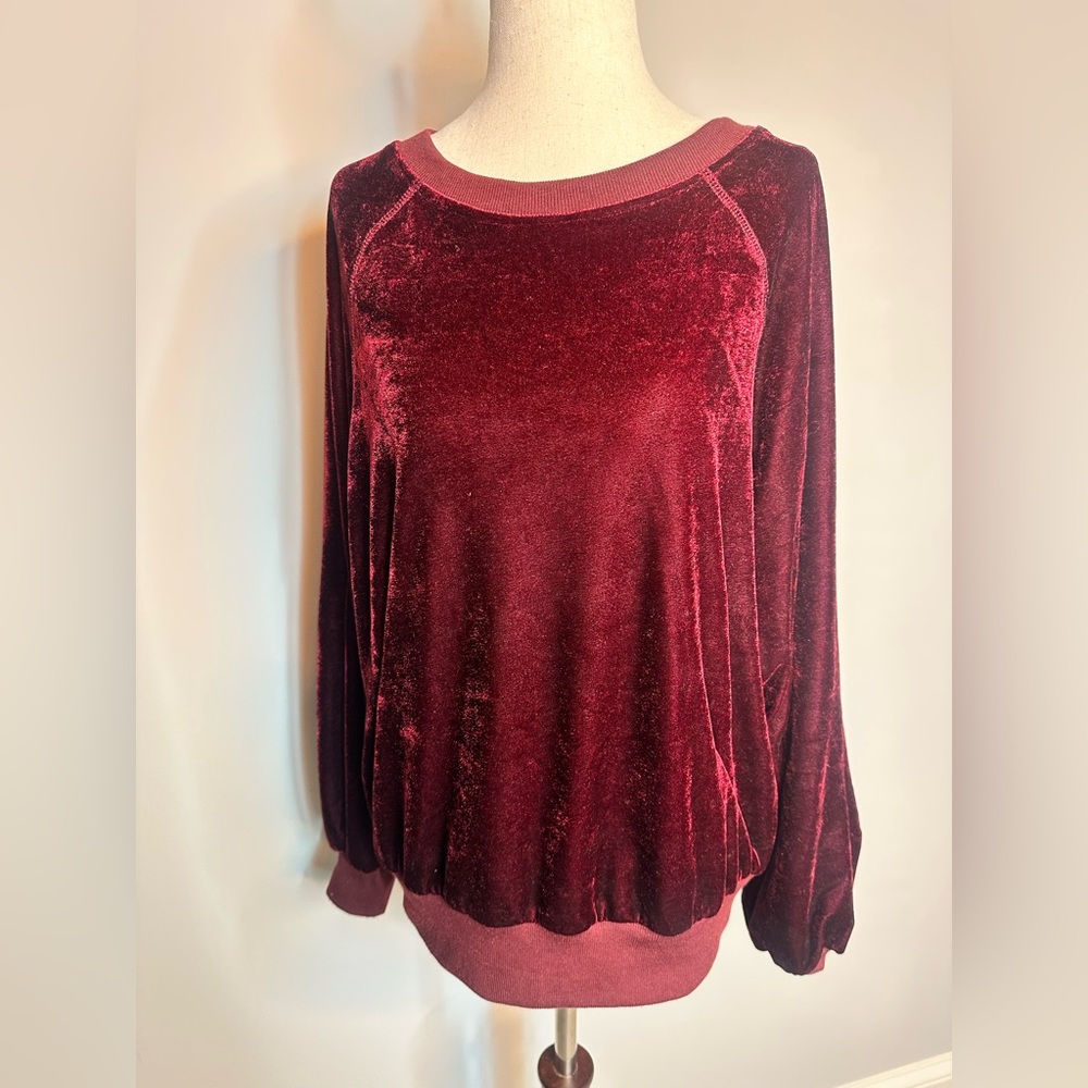 Sz S Umgee crew neck sweatshirt crushed velvet burgundy purple red oversized